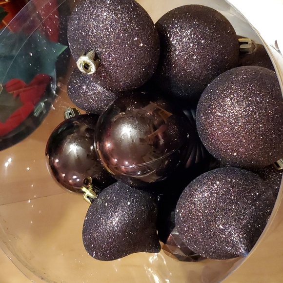 Shatterproof Ornaments, 22 included- EUC- Perfect for little trees! ๐ ๐คฉ - Picture 2 of 8